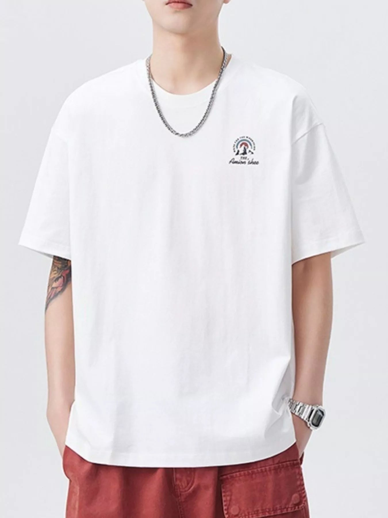 Model wearing Men's Plus Size Round Neck Short Sleeve T-Shirt