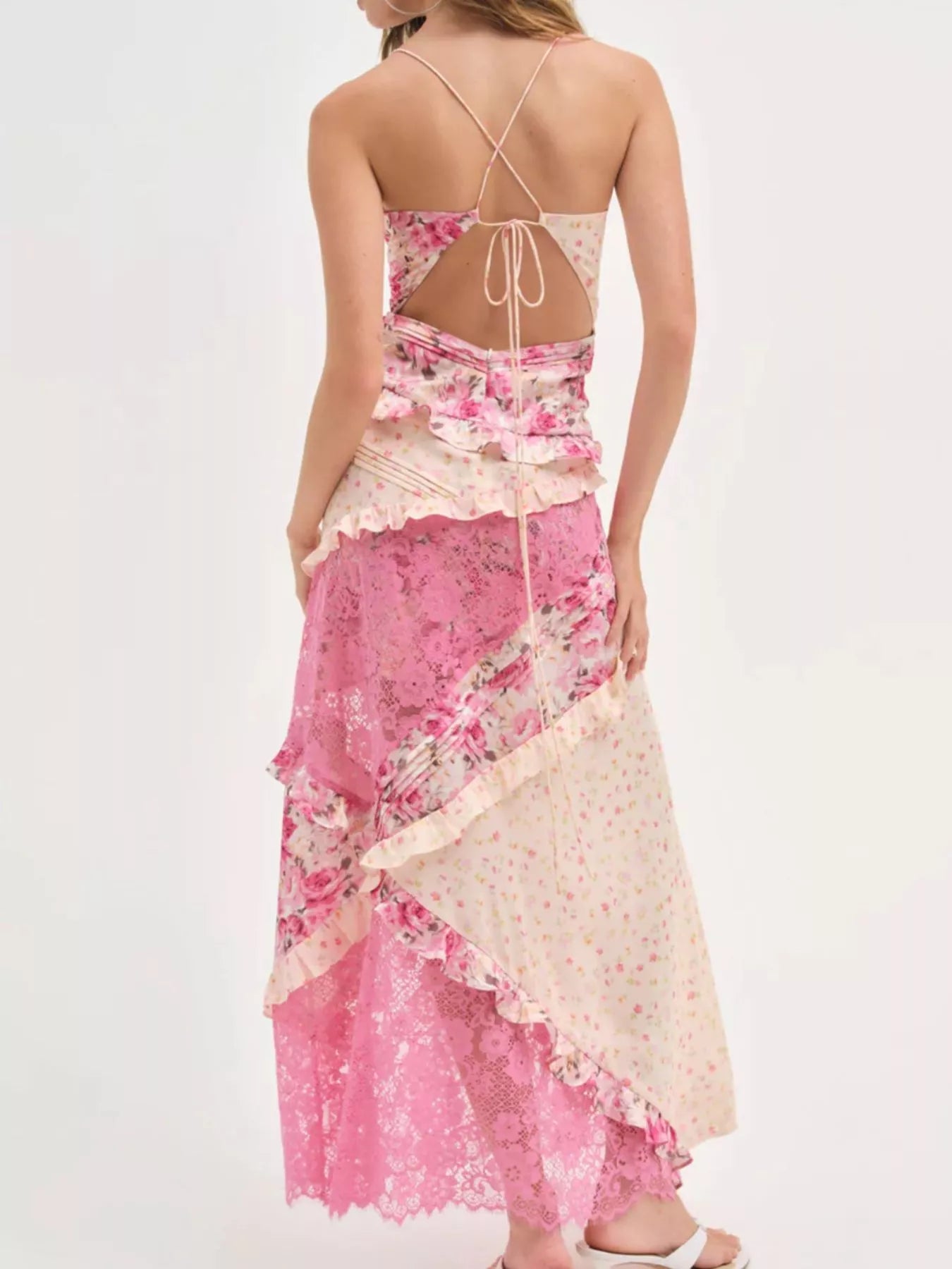 Lace detail ruffled floral v-neck maxi dress neckline detail