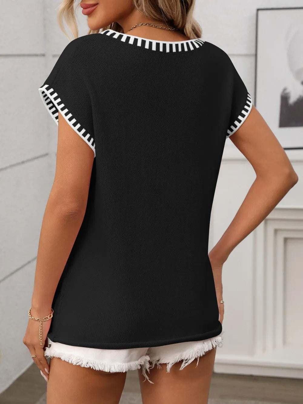Women’s Contrast Trim V-Neck Short Sleeve Knit Top close-up stitching