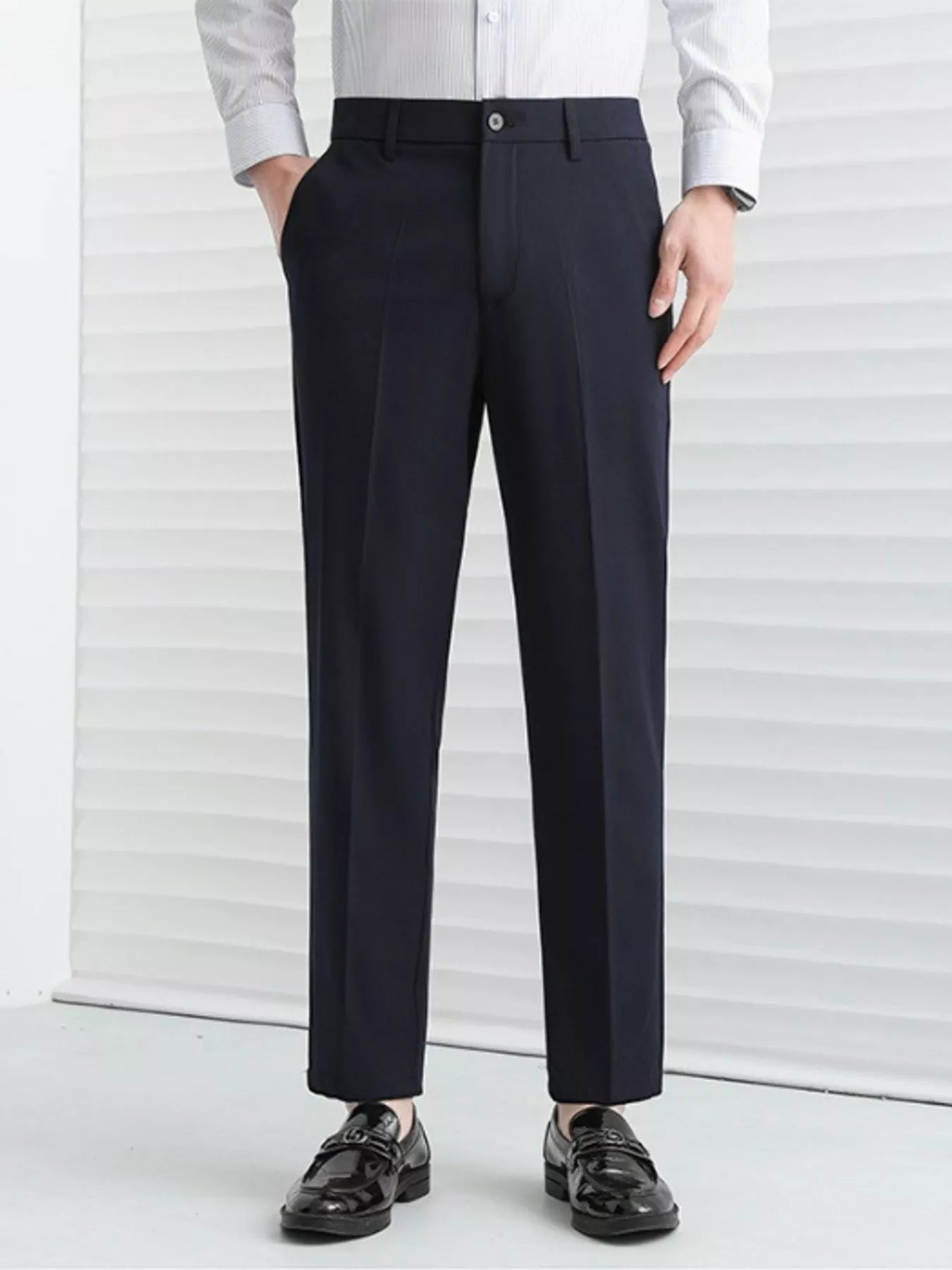 Men's straight leg pants pocket detail