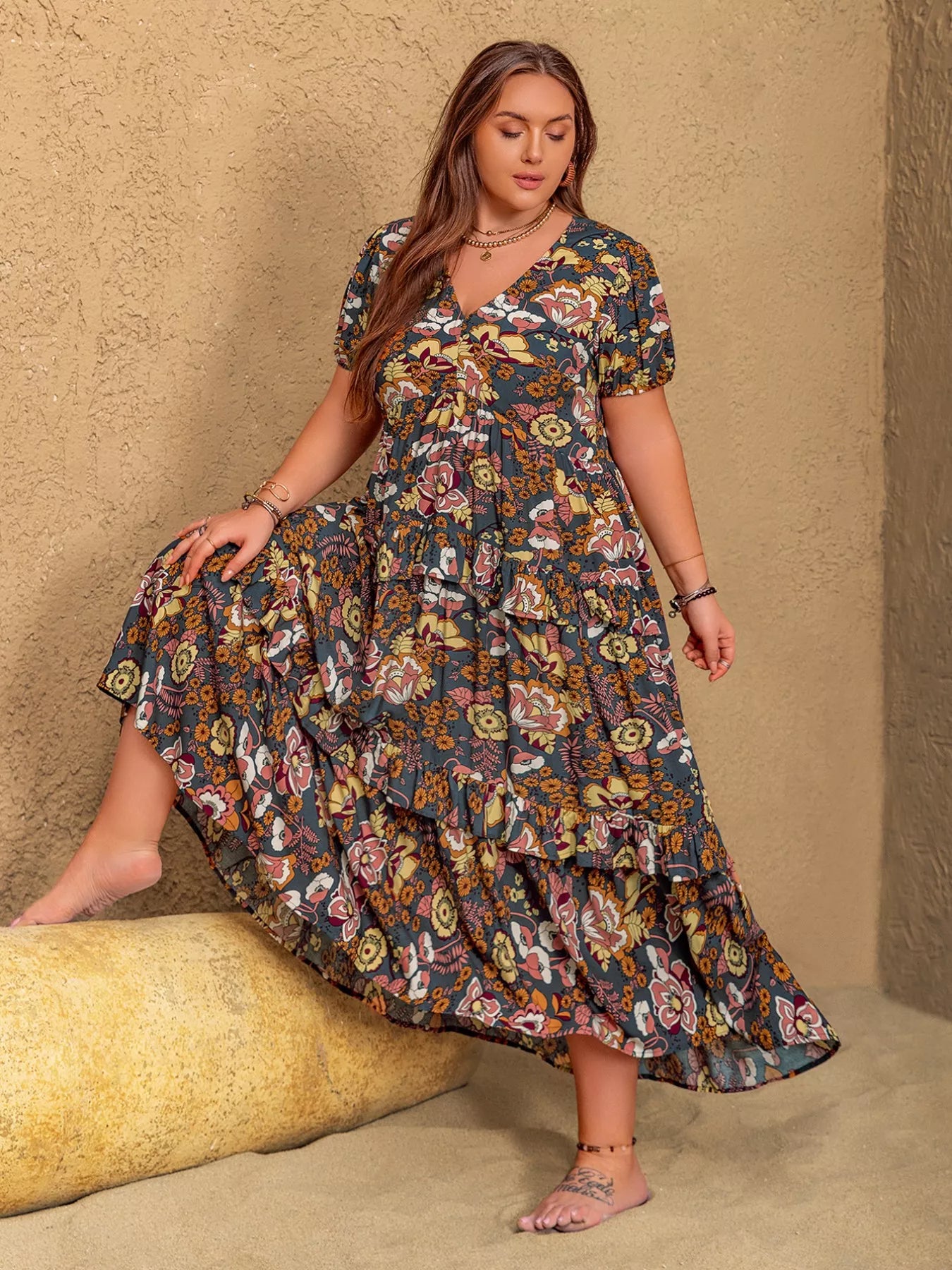 Plus size v-neck short sleeve midi dress outfit inspiration