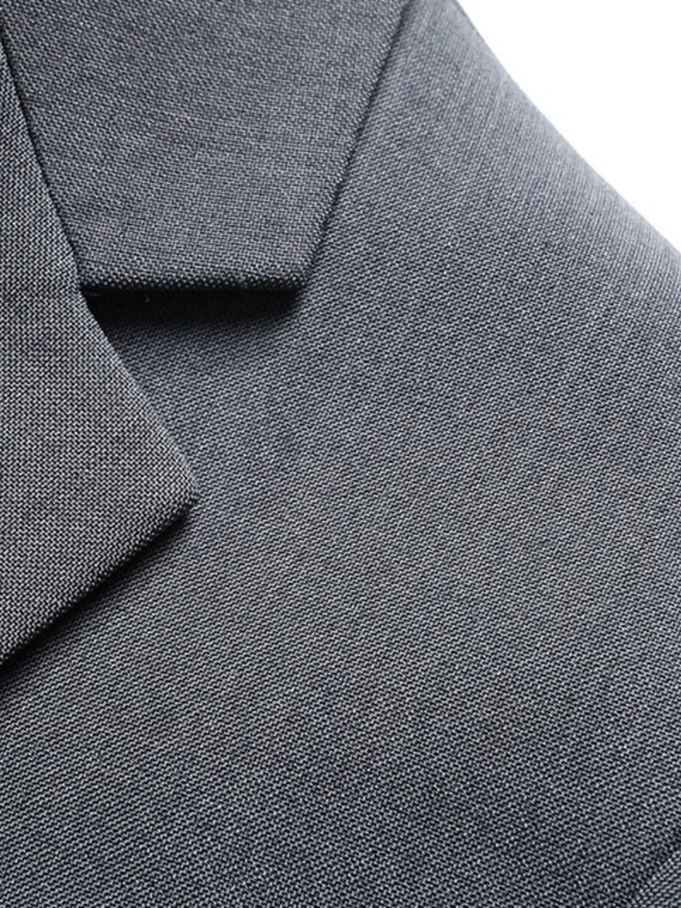 Men's lapel collar long sleeve blazer side view